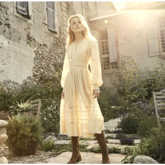 Doen Dresses & Skirts - Doen Vicia Midi Dress SOLD!